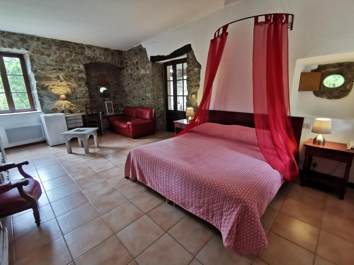 Hotel Mas De L'Espaire Les Vans Zewnętrze zdjęcie